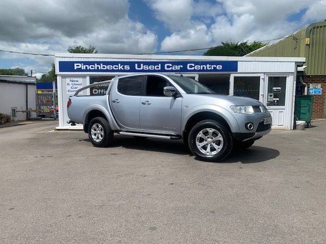 Mitsubishi L200 2.5 Double Cab DI-D Barbarian 4WD Auto 176Bhp Pick Up Diesel Silver
